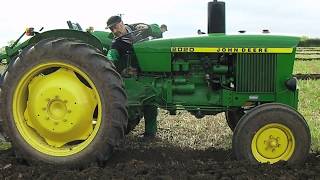 1969 John Deere 2020 33 Litre 4cyl Diesel Tractor  Ploughing [upl. by Ybroc]