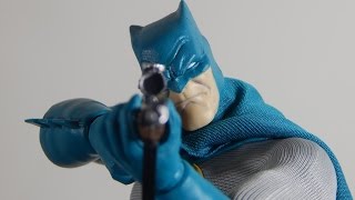 Mezco one12 Dark Knight Returns Batman PX Exclusive [upl. by Gordie]