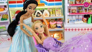 Rapunzel y Jasmín Diversión en el Supermercado 🤩 Mis muñecas Princesas Disney [upl. by Kolk]