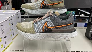 Nike React Infinity Run Flyknit 2 Mens Running Shoes Light BoneSport SpiceIron GreyTotal Orange [upl. by Nibroc]