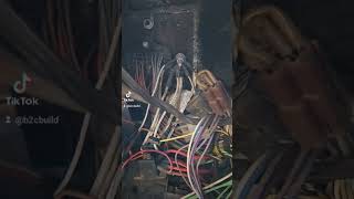 NOTORIOUS Electrical Problem with International 4700 Part 2 dt466e dieseltech b2cbuildtv [upl. by Jamila]