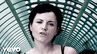 The Cranberries  Analyse Official Music Video [upl. by Redlac18]