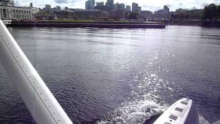 Approach and Landing of a Kenmore Air Beaver on Seattles Lake Union [upl. by Wiley842]