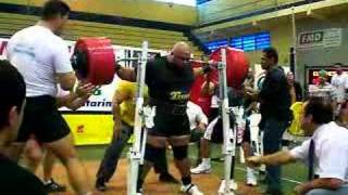 Mendinho  400 kg Squat [upl. by Nevets]