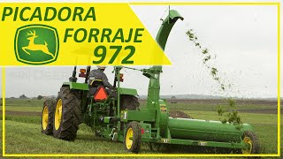 PICADORA DE FORRAJE 972 JOHN DEERE EN ESPAÑOL CHOPER [upl. by Anirret]