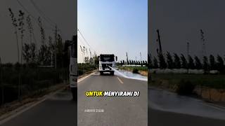 Menyirami Jalan Raya shorts shortvideo [upl. by Donaghue]