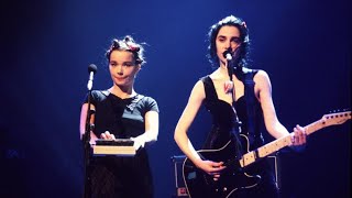 PJ Harvey amp Björk cover the Rolling Stones quotI Cant Get No Satisfactionquot at the BRIT Awards 1994 [upl. by Secundas]