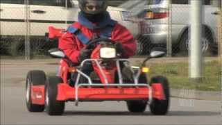 Racer in zakformaat de SMC FKart 200 [upl. by Nauqram975]