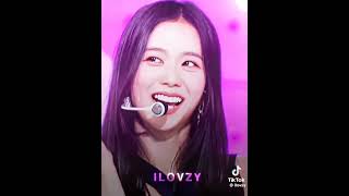 Jisoo fan pra loo [upl. by Riay]