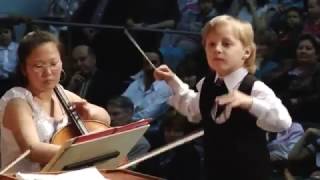 MAESTRO DE 7 ANOS DE IDADE REGENDO UMA ORQUESTRA IMPRESSIONANTE [upl. by Cara]