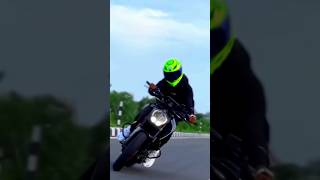 😱 Ktm Duke 390 viral shortsvideo reaction shortsfeed ktm automobile dukeboy rider duke 390 [upl. by Enelrak446]