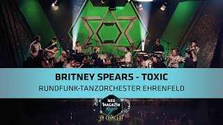 RundfunkTanzorchester Ehrenfeld  Britney Spears  Toxic  Neo Magazin Royale mit Jan Böhmermann [upl. by Bekah36]