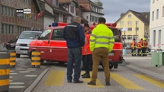 Gossau SG Verkehrsunfall fordert Todesopfer [upl. by Ariahs]