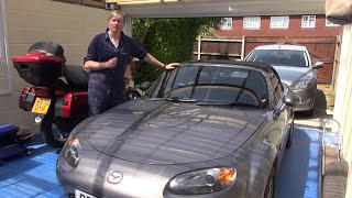 Mazda MX5 Mk3 service Pt1 [upl. by Nela]