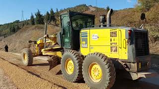 Komatsu Greyder ile Malzeme Serimi [upl. by Dinsdale]