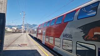 Einfahrt des Regionalexpress 5575 am 27082024 in Feldkirch [upl. by Peatroy655]