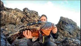 SHORE JIGGING – UNA GROSSA CERNIA BRUNA  A MASSIVE DUSKY GROUPER [upl. by Karil]