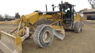 Niveleuse Caterpillar 12M2 Cat Travaux La Pointe Le Mans zone commerciale [upl. by Moneta]