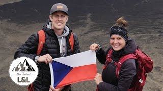 Tongariro alpine crossing aka Mordor 🌋  Looklin  Nový Zéland 18 [upl. by Severn]