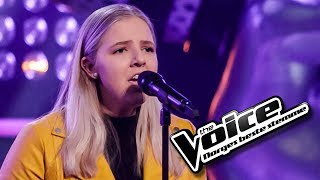 Andrea Santiago Stønjum  False Alarm  The Voice Norge 2017  Blind Auditions [upl. by Malamud]