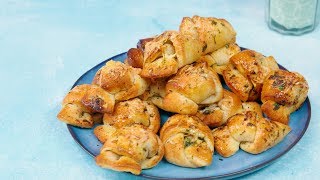 PizzeriaStyle Garlic Knots – Savory [upl. by Kathlene602]