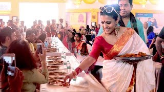 Kajol Serves Bhog At Durga Puja Pandal 2018 [upl. by Selrhc988]