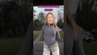 ALYSSA MAURINO GELOSA DI LISA LUCHETTA tiktok stardusthouse webboh italia bacio video outfit [upl. by Harms]