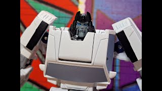 Custom Review of the Transformers Legacy Movie Universe CreateABot Designation Beater [upl. by Aluin379]