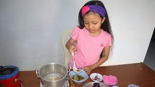 Main Masak Masakan Masak Sayur Asem Dengan Mainan Kompor Mini [upl. by Anuqahs]