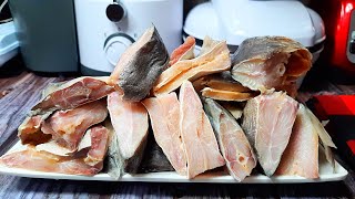 HOW TO MAKE GHANA AUTHENTIC MOMONI Fermented fishcured fish Inspared by YUMMY CASH [upl. by Olatha387]