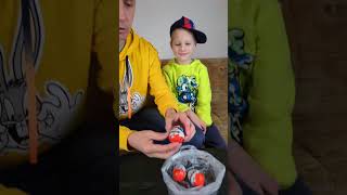 MiGri boys в прямом эфире Киндер сюрприз открываем игрушки Kinder surprise eggs opening Toys [upl. by Viradis]