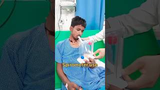 Spirometer use karte huye 😱 Patient youtubeshorts viral trending shorts [upl. by Atsillac]