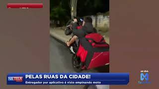 Entregador por aolicativo é visto empinando moto na frente da Polícia e atropela Tenente [upl. by Prissie968]