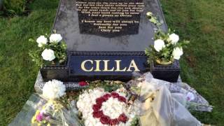 Cilla Black Grave With New Headstone AllertonLiverpool [upl. by Eened235]