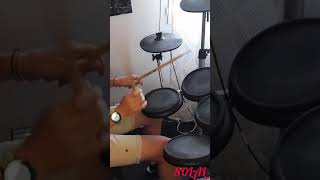 Je recopie un de mes anciens short  music drumssolo solal [upl. by Shushan322]