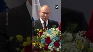 Putin elogia valentía y laboriosidad de Vietnam [upl. by Nirra457]