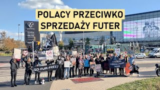 OCHNIK WYCOFAJ FUTRA ZE ZWIERZĄT Protest pod galerią Posnania [upl. by Nadia]