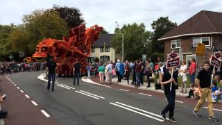 Bloemencorso Lichtenvoorde 2014  Van Reedestraat [upl. by Theis995]