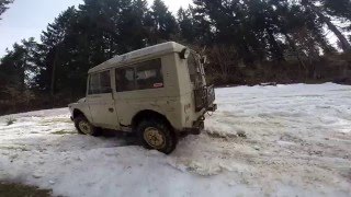 Campagnola fuoristrada sulla neve [upl. by Werner]