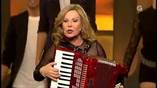 MARIA JESUS Y SU ACORDEON  El baile de los pajaritos TV [upl. by Bethany307]