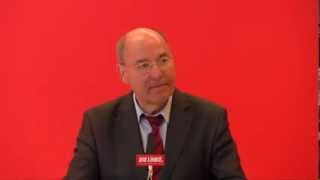 BravoGregor Gysi Die Linke spendet seine Diätenerhöhung  Pressekonferenz 110214 [upl. by Vey]