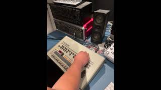 Roland TR909 Studiosession Rythem Composer 909 Techno Roland909 tr909 analog [upl. by Rus]