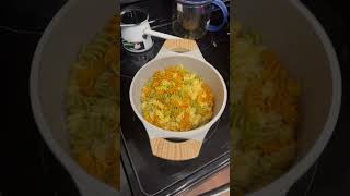 QUICK AND EASY DELICIOUS THREE COLORS ROTINI WIT TUNA SAUCE AND PARMESAN pasta easyrecipe seafood [upl. by Andromede108]