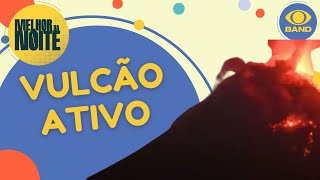 VULCÃO ATIVO NA INDONÉSIA voos para Bali foram cancelados e país está em ALERTA  Melhor da Noite [upl. by Anayaran]