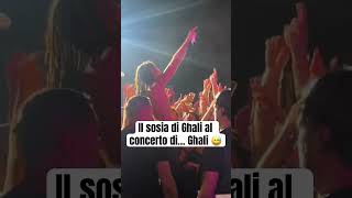 IL SOSIA di GHALI al concerto di… GHALI 😂 [upl. by Leksehc]