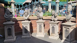 Haunted Mansion Full Ride Experience at Disney Worlds Magic Kingdom [upl. by Annodahs]