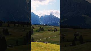 Die Seiser Alm in den Dolomiten in Südtirol [upl. by Del]