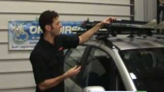 Yakima ButtonDown Aero SnowboardSki Rack Review Video amp Demonstration [upl. by Pawsner887]