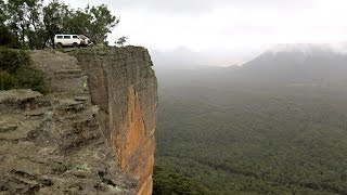 4x4 L300 4WD Vans vs Toyota 4Runner at Cullen Bullen NSW damp to lookout over Wolgan Valley [upl. by Zampardi]