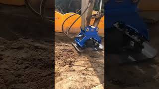 Excavator Mounted Hydraulic Vibrator Compactor for Soil [upl. by Mitzi576]